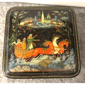 Beautiful 3.5"  x 3.5" Russian Lacquer Footed Box  # 3254